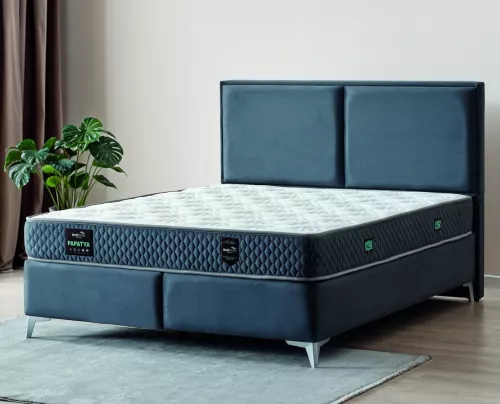 Uniek en handgemaakt  Loftbed inclusief matras (hoofdeinde hoogte 140 cm)