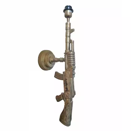 By Kohler Uniek en handgemaakt  Wandlamp Machine Gun 10x17x44cm (115682)